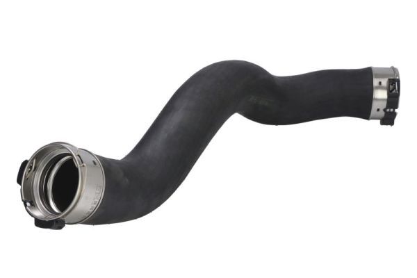 Luftkühlerschlauch (schwarz) passt zu: MERCEDES A (W176), B SPORTS TOURER (W246, W242), CLA (C117), CLA SHOOTING BRAKE (X117), GLA (X156) 1.8D/2.2D 11.11-12.19