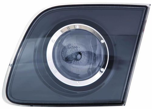 Lampe hinten R (Innenteil, W21W, glasfarbe schwarz) passt zu: MAZDA 3 BK Sedan 4D 10.03-12.06