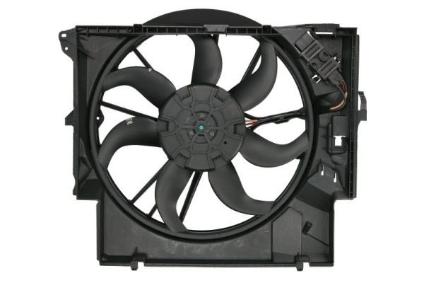 Kühlerlüfter (mit Gehäuse) passt zu: BMW 1 (E82), 1 (E88), 3 (E90), 3 (E91), 3 (E92), 3 (E93), X1 (E84), Z4 (E89) 1.6-3.0D 03.06-08.16