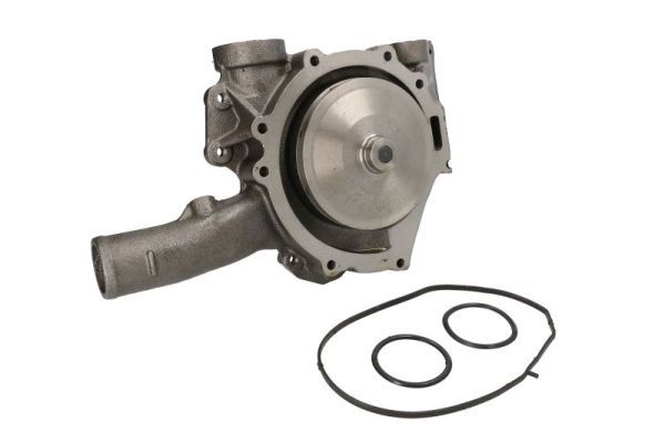 Kühlmittelpumpe passt zu: MERCEDES ACCELO, ATEGO, ATEGO 2, ATRON, AXOR, AXOR 2, CITARO (O 530), CONECTO (O 345), ECONIC, INTEGRO (O 550), INTOURO, OH, TOURINO (O 510) 925.972-OM926.999 01.70-
