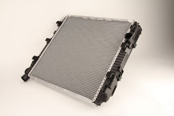 Kühler Motor ((en) without frame) passt zu: JELCZ 081, MERCEDES VARIO (B667, B670, B668), VARIO (B670, B668, B667) OM900.917-OM904.923 09.96-