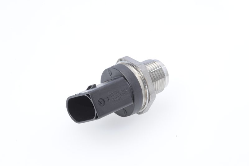 Kraftstoffdrucksensor passt zu: MERCEDES C (CL203), C T-MODEL (S202), C T-MODEL (S203), C (W202), C (W203), E T-MODEL (S210), E (VF210), E (W210), E (W211), G (W461) 10.7D-4.0D 09.97-